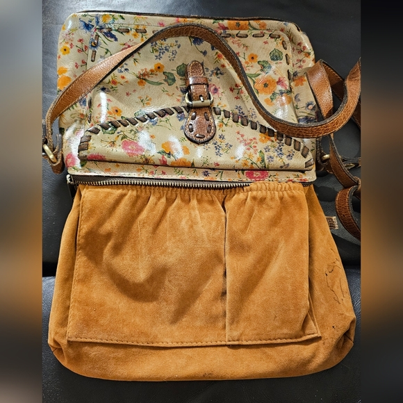 Patricia Nash Emeline Leather Crossbody Prarie Rose Floral Print EUC - Ink Marks - Picture 10 of 16